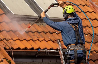 Démoussage et hydrofuge de toiture à Anduze